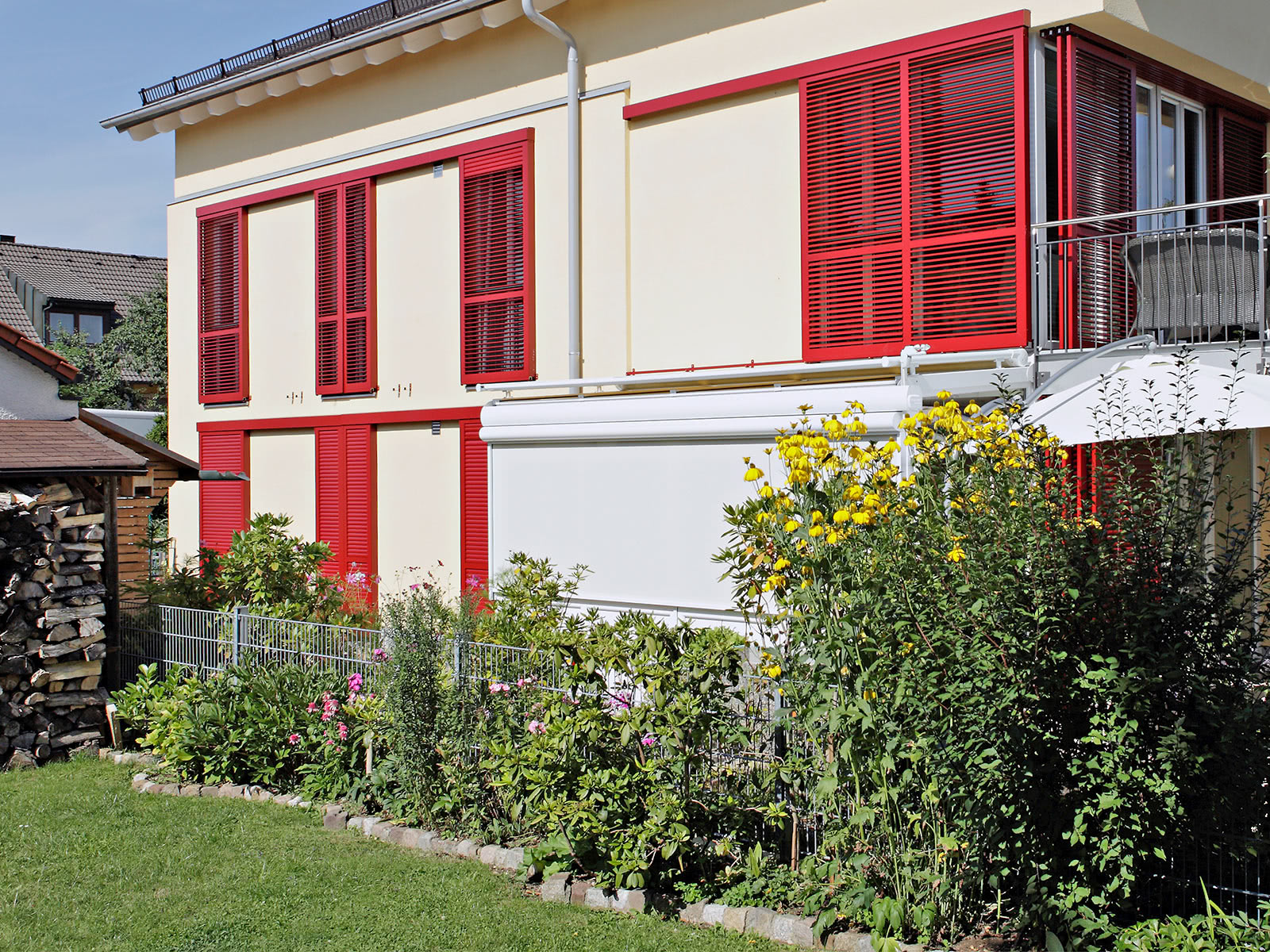 Schiebeläden aus Aluminium